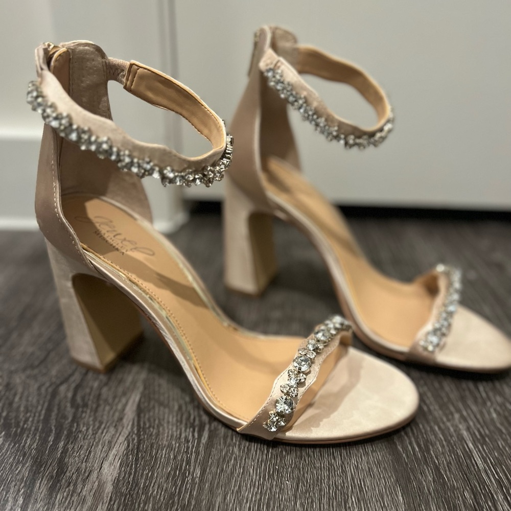 Jewel Badgley Mischka - Odessa Heels Champagne